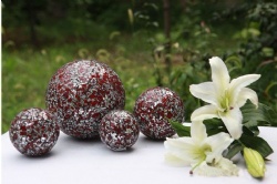 Crackle Red with Silver Various Size Mosaic Polyfoam Ball